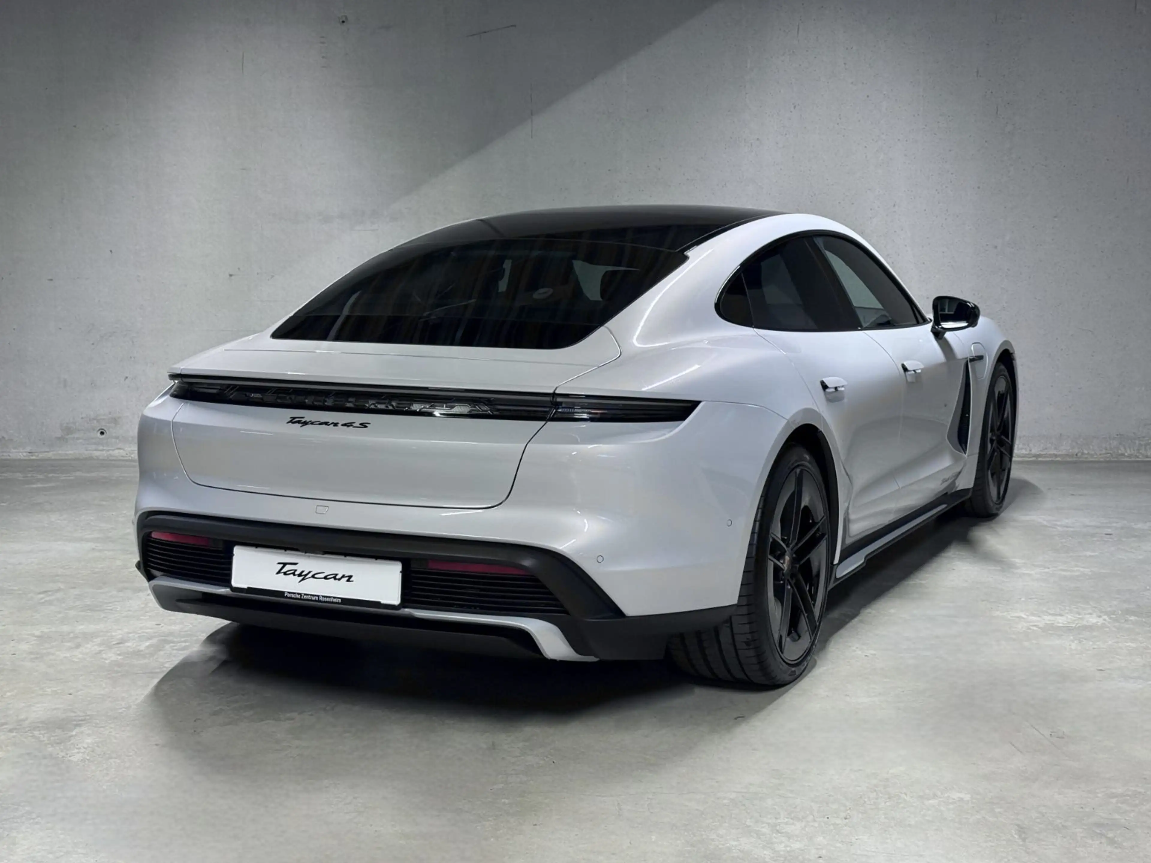 Porsche Taycan 4S Black Edition |HA-Lenkung | Soft-Close — photo 6