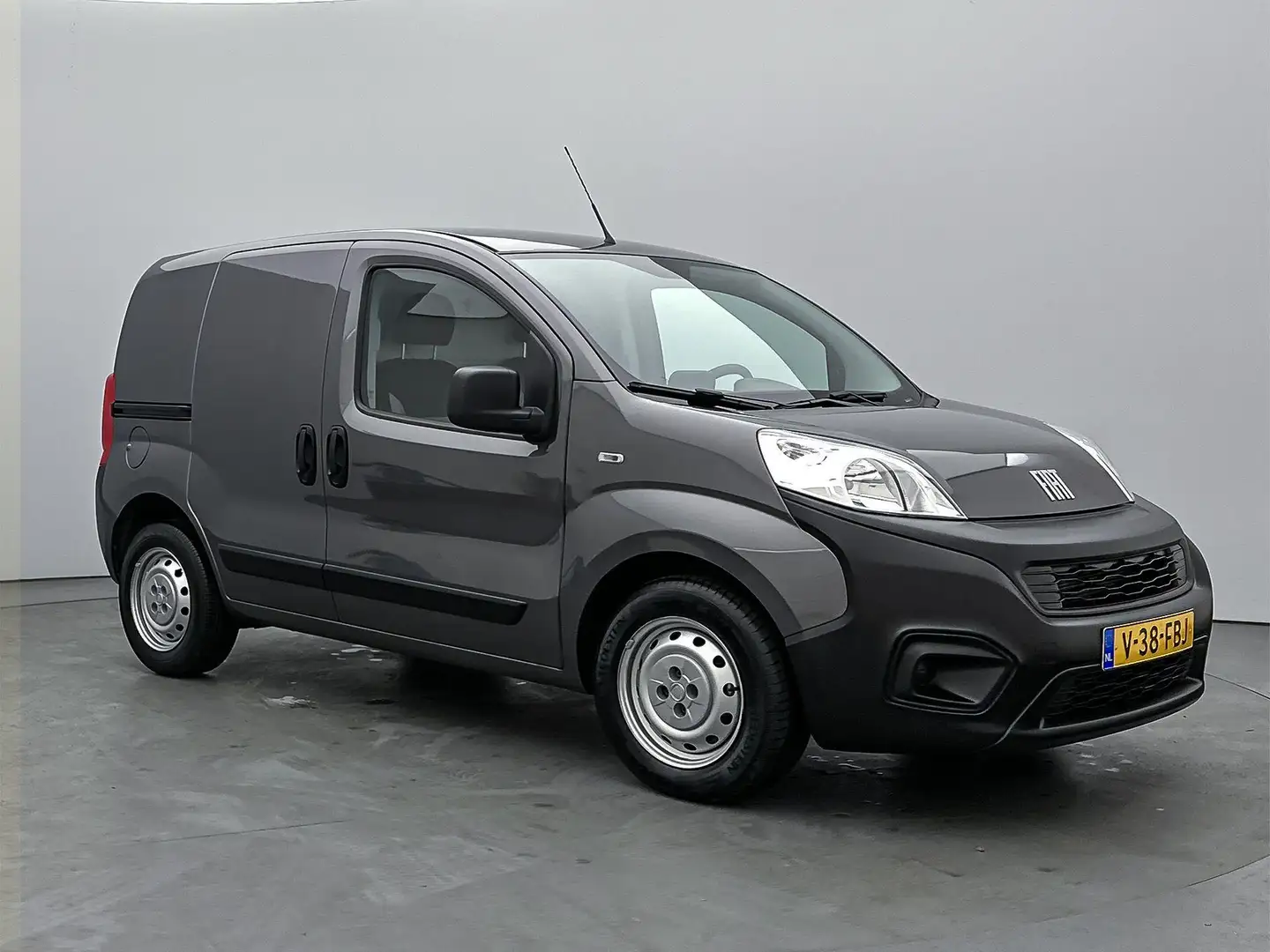 Fiat Fiorino 1.3 MJ 80pk | Apple Carplay/Android Auto | Parkeer Gris - 2