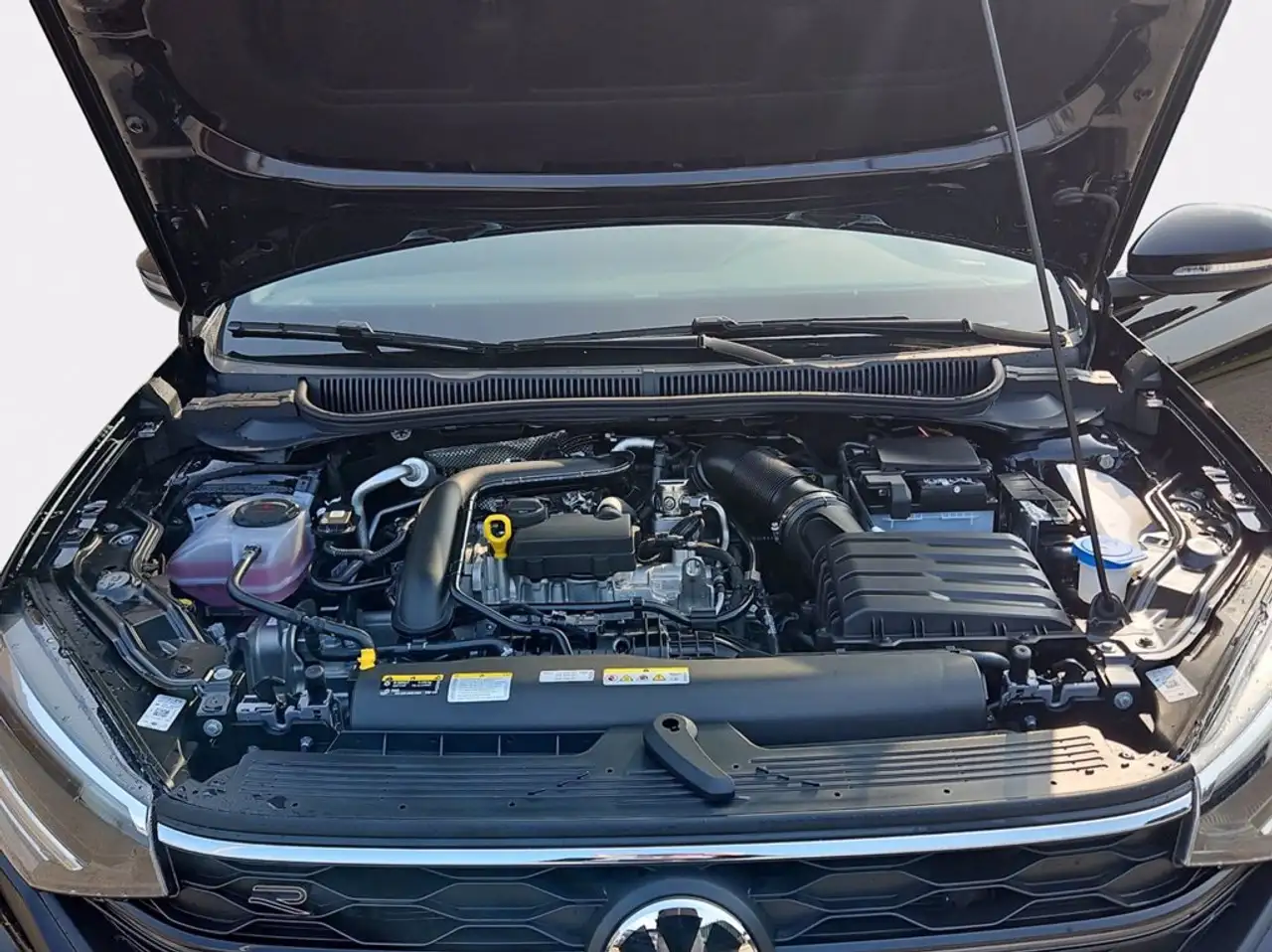 Volkswagen Taigo 1.0 tsi r-line plus 115cv 10