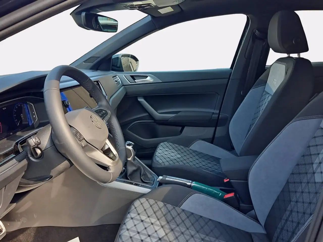 Volkswagen Taigo 1.0 tsi r-line plus 115cv 14