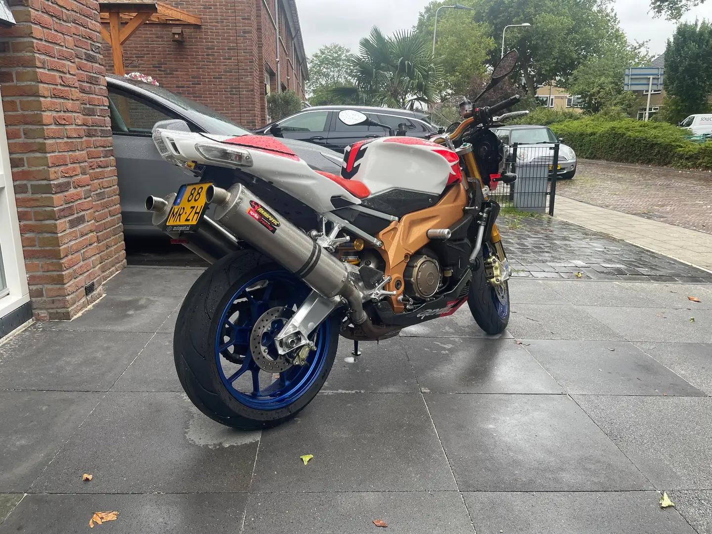 Aprilia Tuono factory Wit - 2