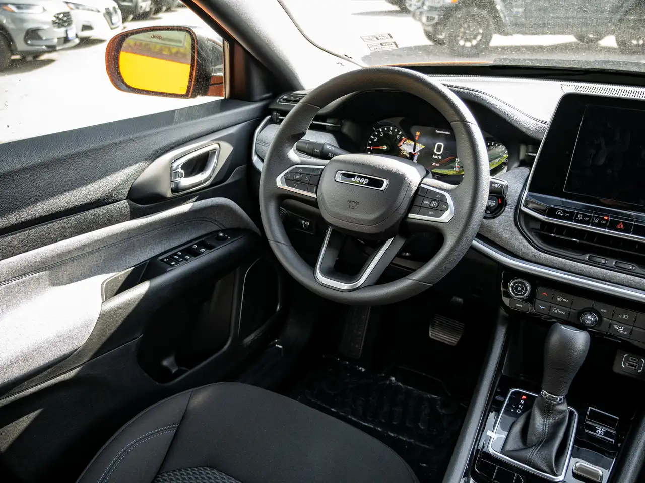 Jeep Compass photo Jeep Compass