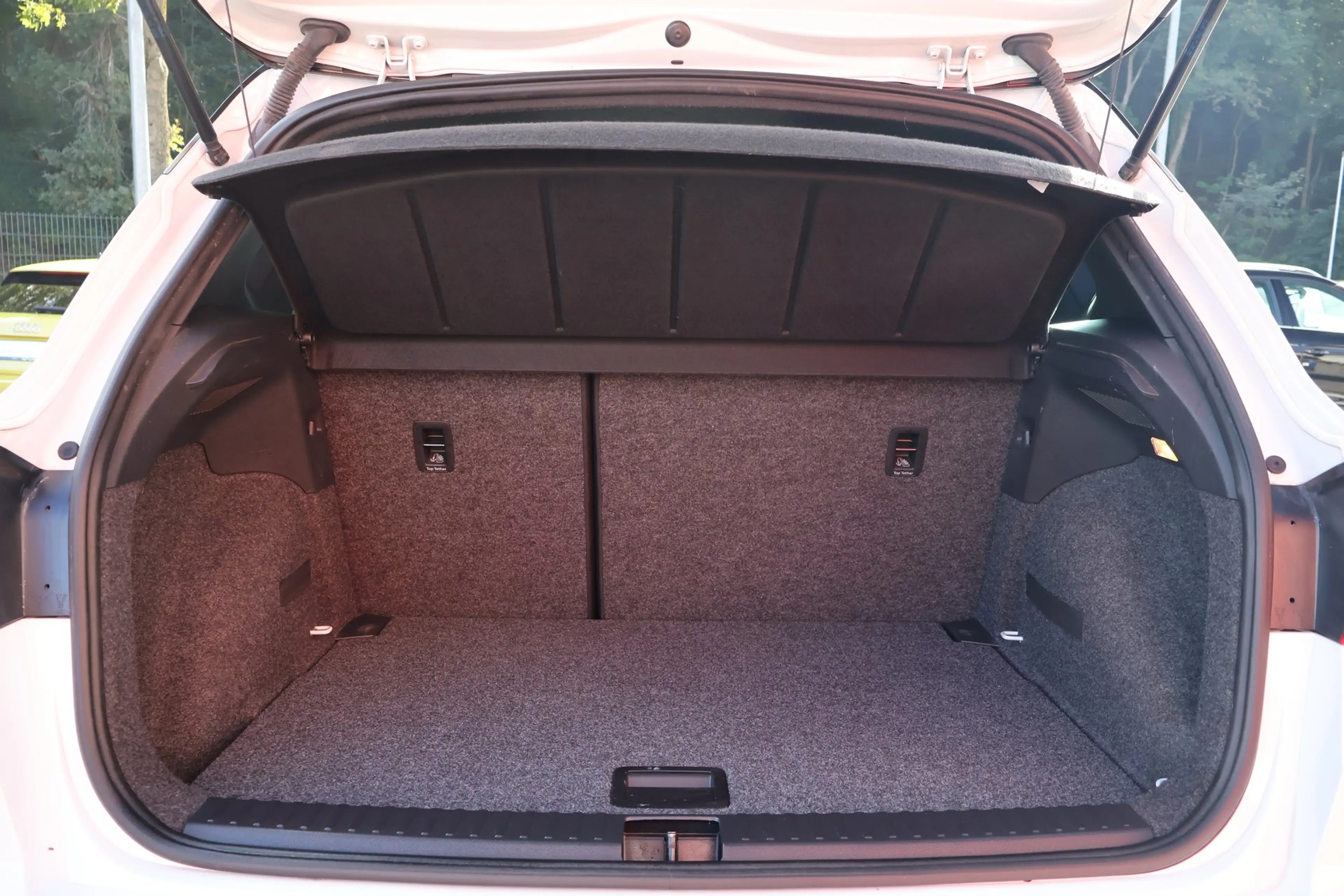 SEAT Arona 1.0 TSI FR — photo 30