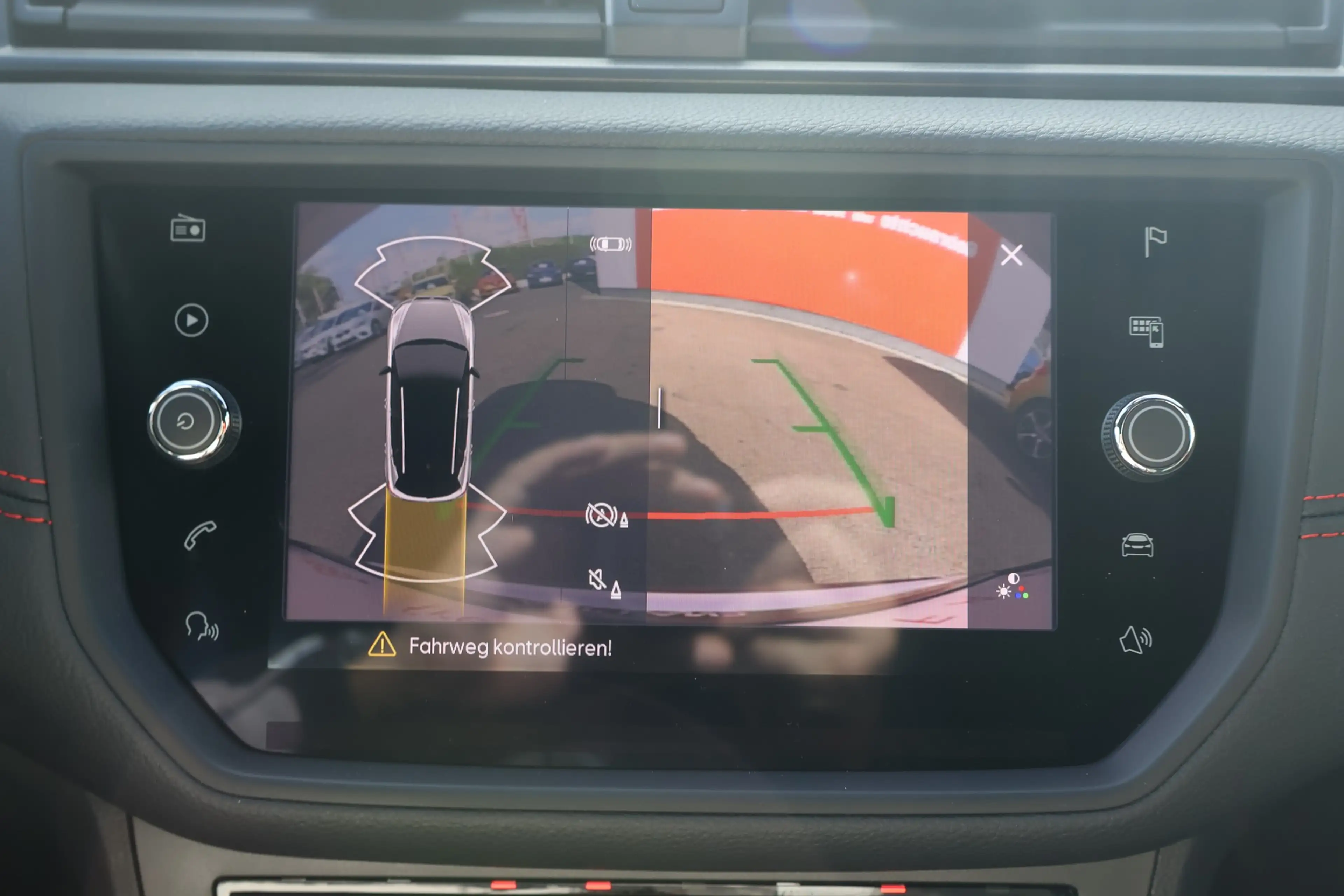 SEAT Arona 1.0 TSI FR — photo 11