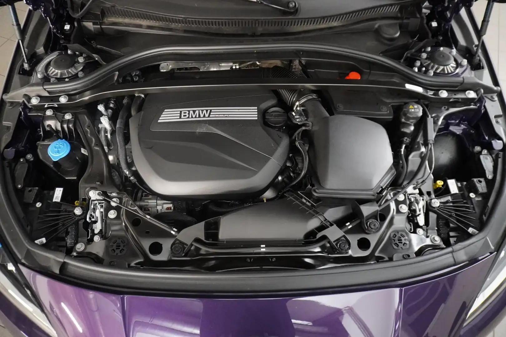 BMW 218 d Violett - 2