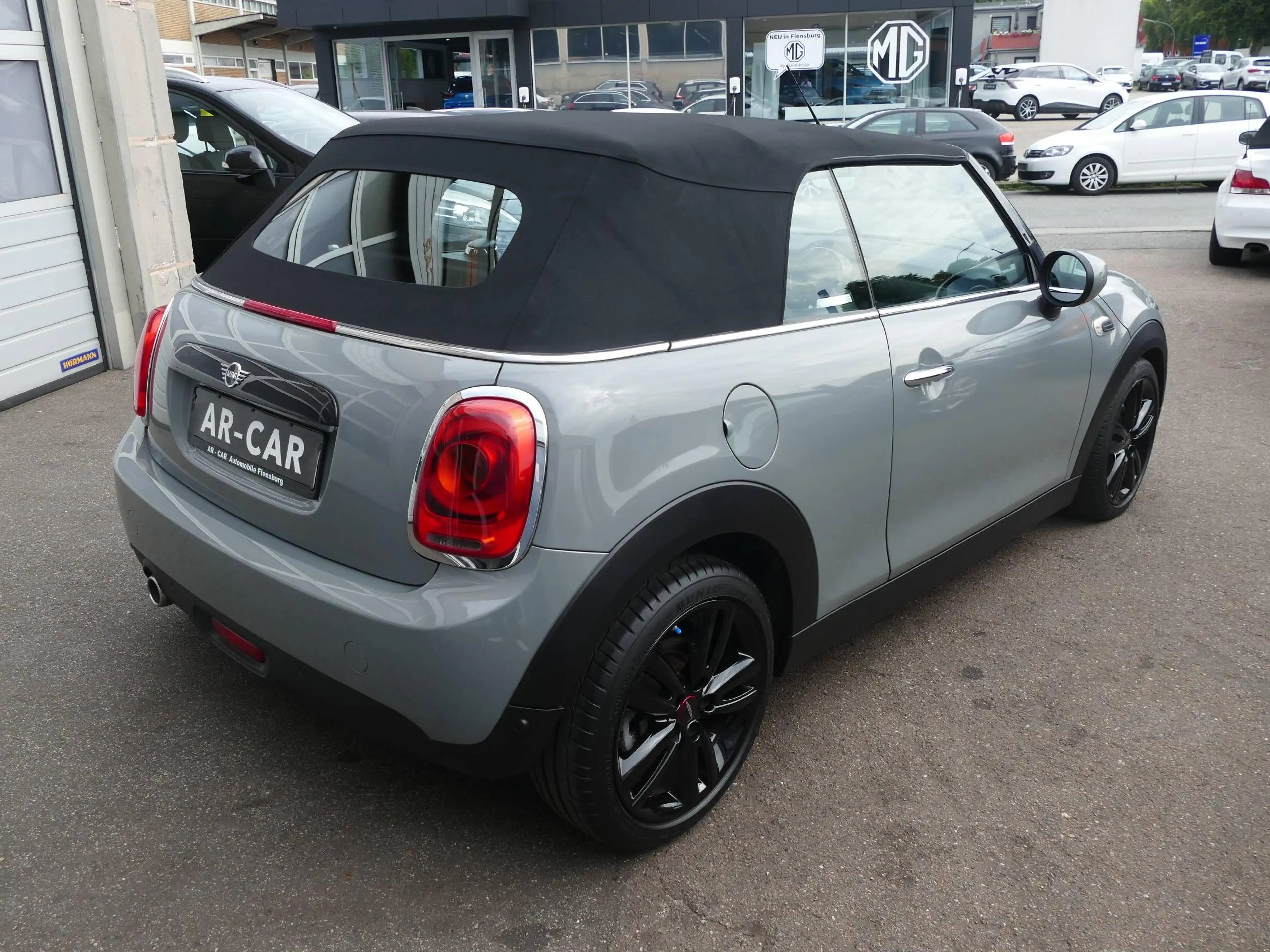 MINI Cooper Cabrio Cooper Cabrio 1.5 Klima Einparkhilfe Sitzheizung — photo 3