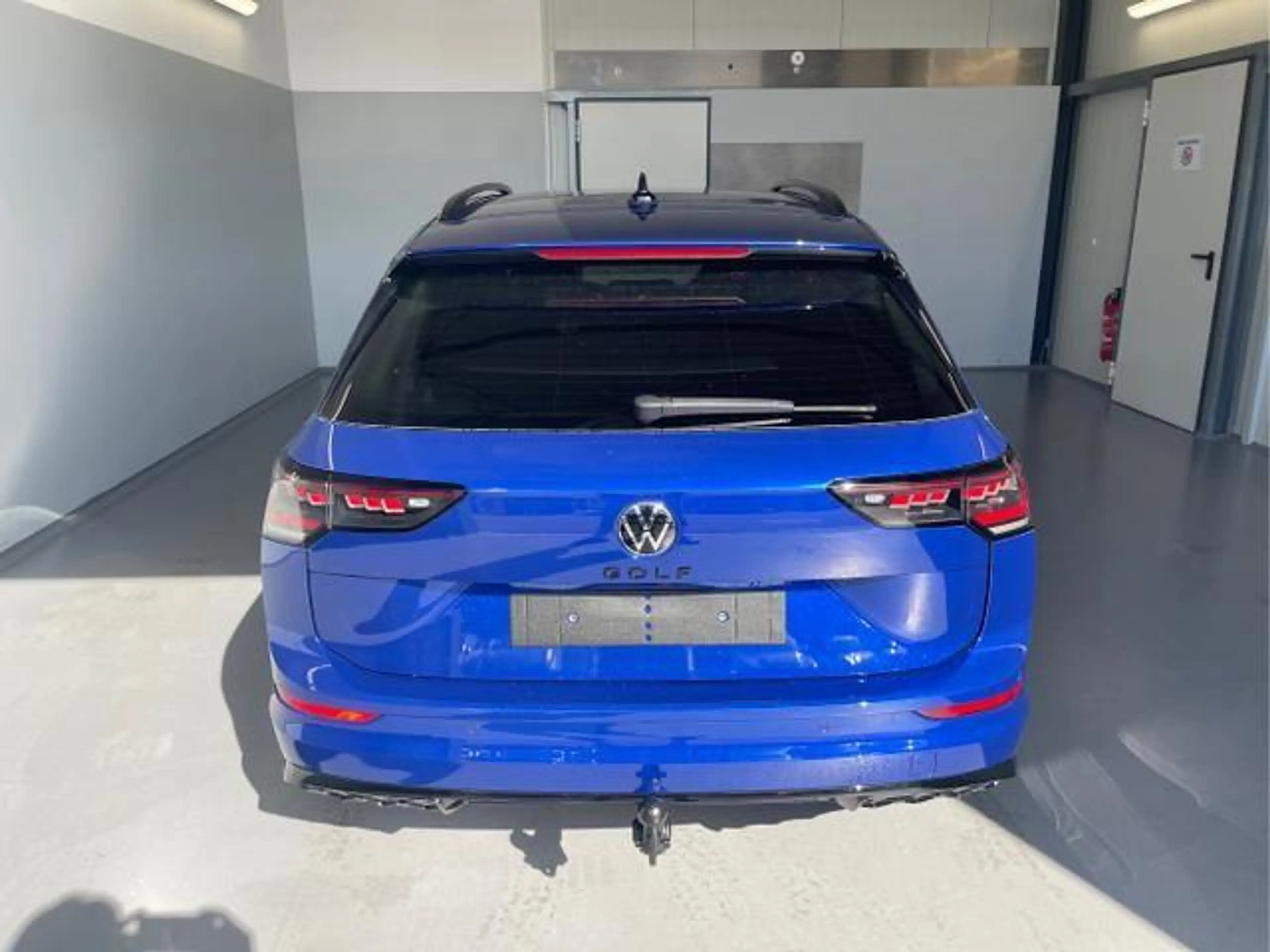Volkswagen Golf Variant R-Line 150PS TDI DSG AHK+IQ-Light+Navi+Black Style — photo 5