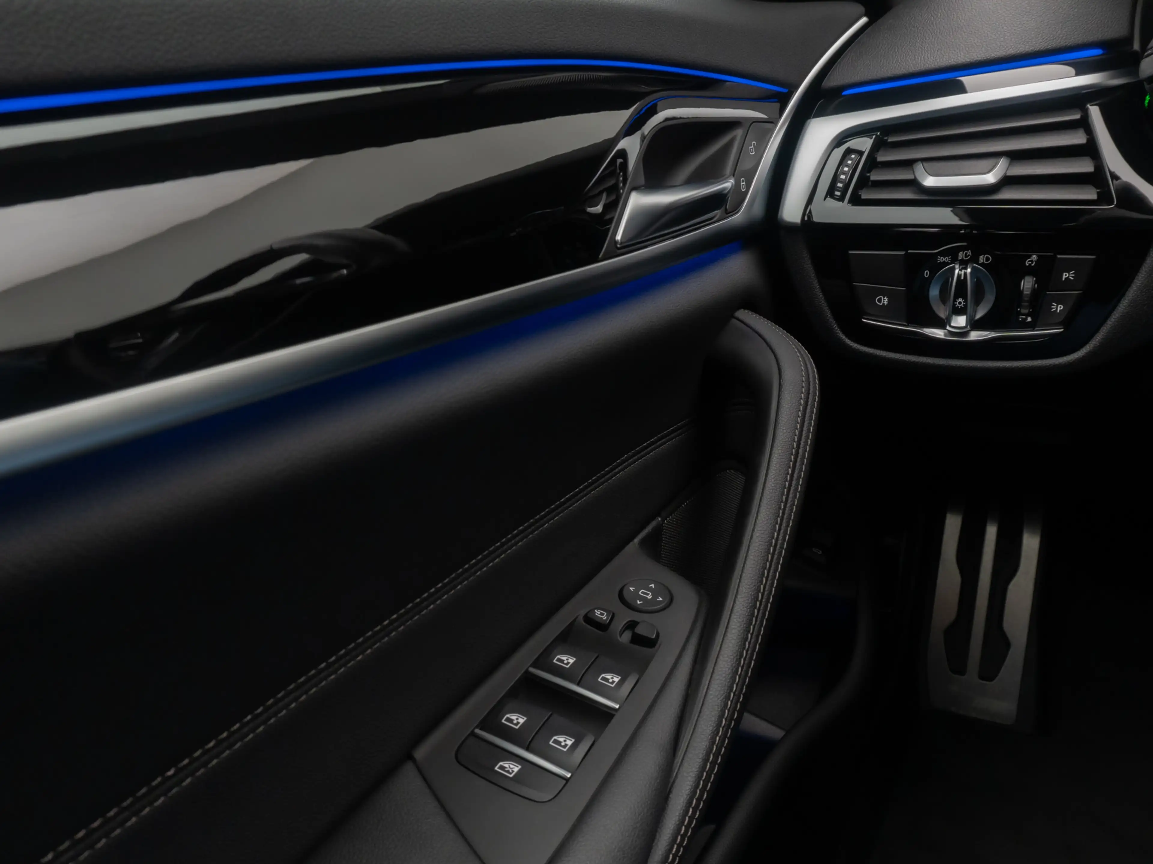 BMW 540 M Sport Pro DAB HUD Kamera Laser H K 20 — photo 34