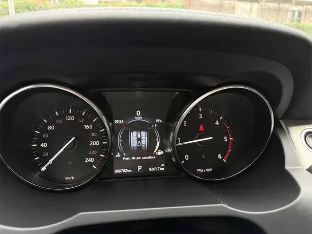 Land Rover Range Rover Evoque view 11