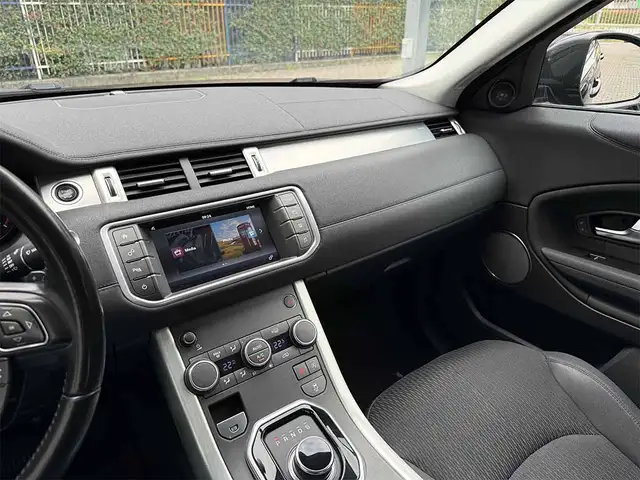 Land Rover Range Rover Evoque view 12
