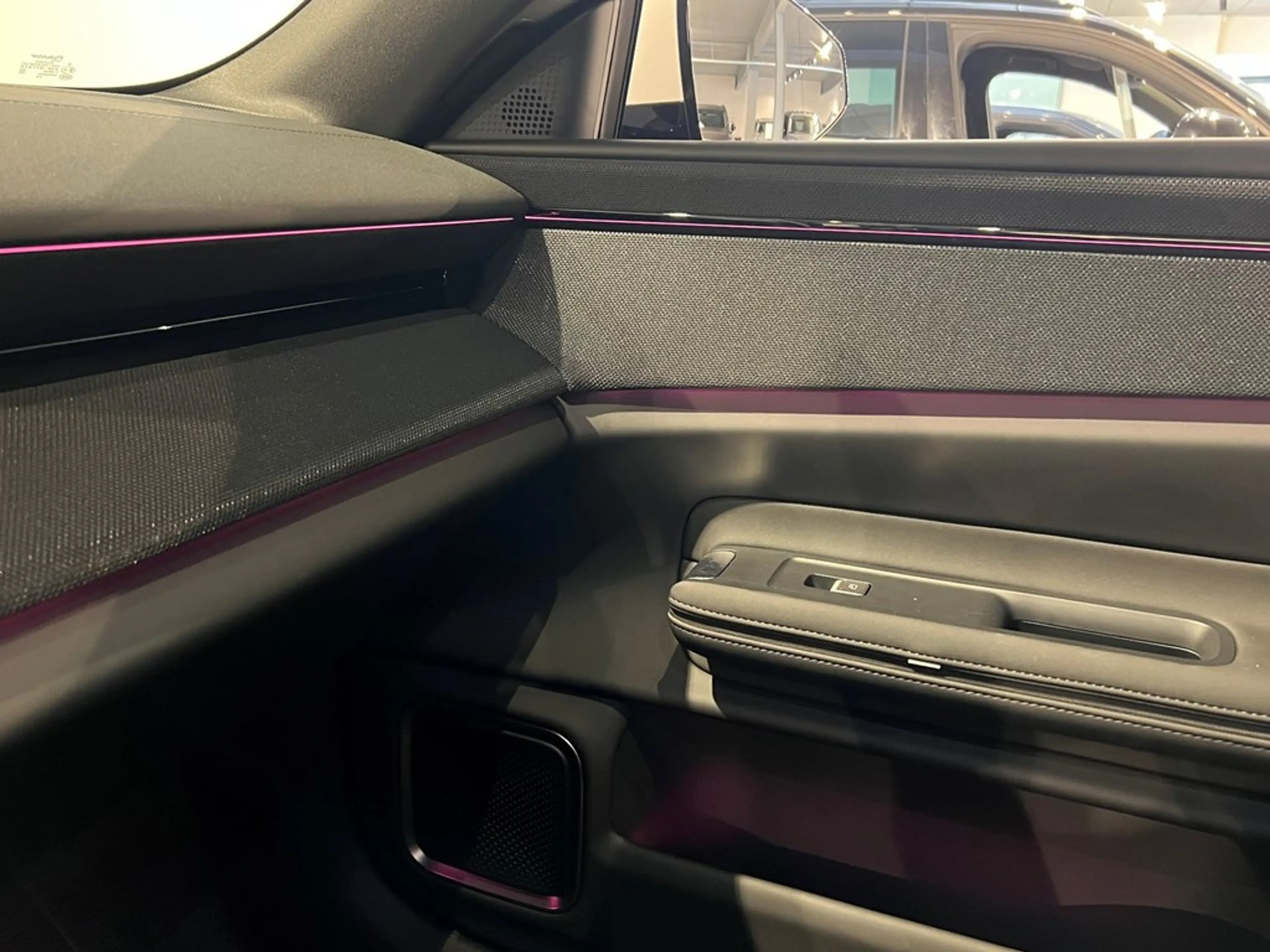 Polestar 4 Long Range — photo 10