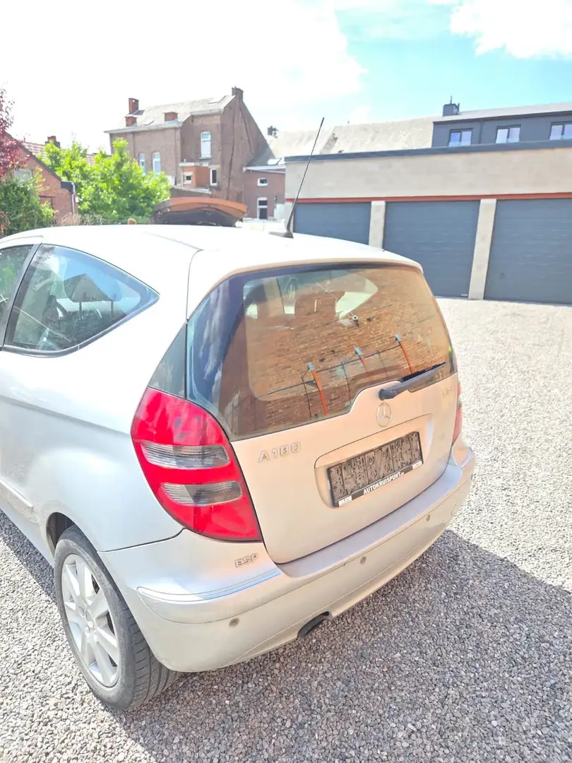 Mercedes-Benz A 180 A 180 CDI Avantgarde automatique Zilver - 2