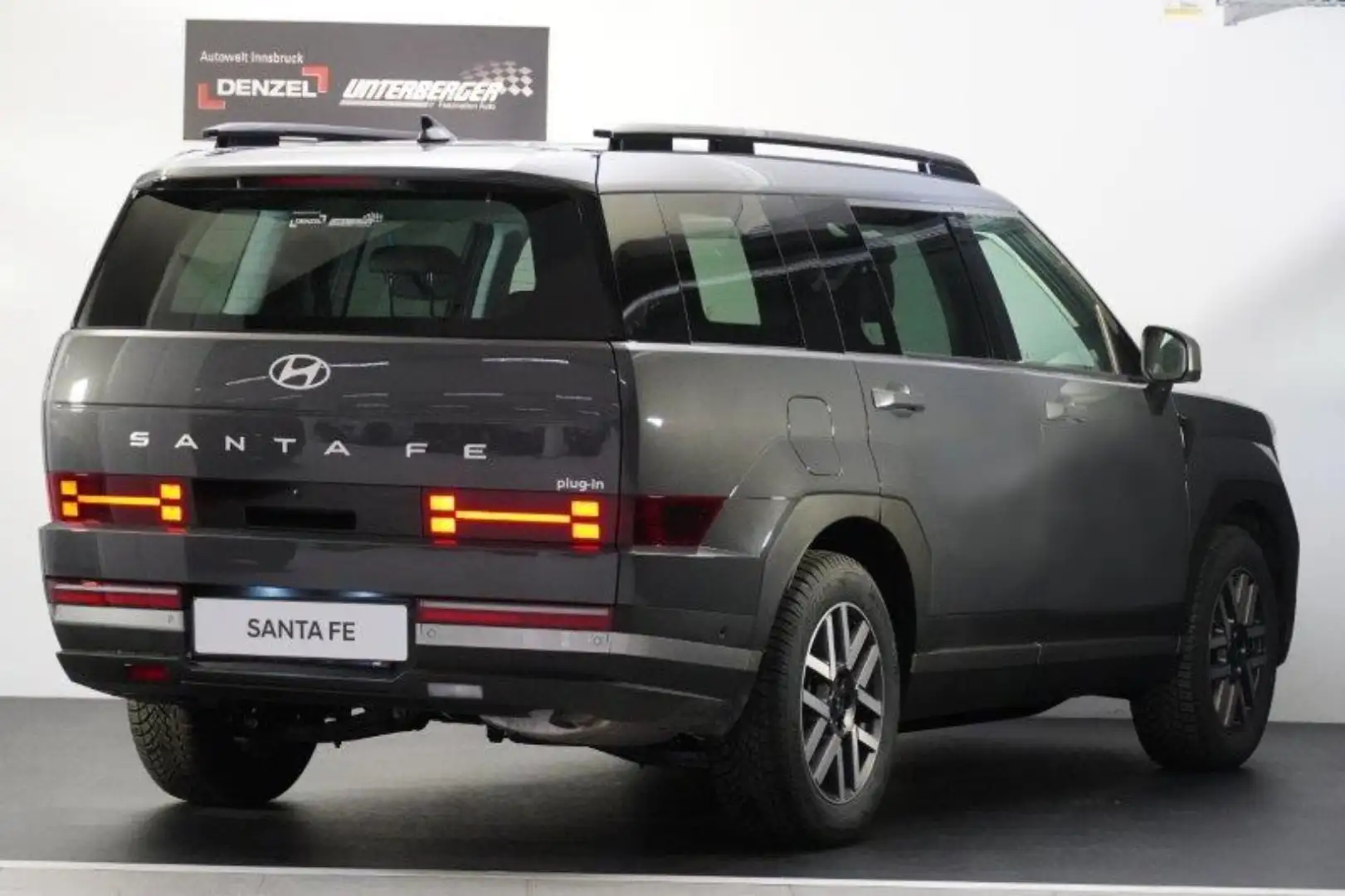 Hyundai SANTA FE (MX5) Prestige Line 1.6 T-GDI PHEV 4WD Grau - 2