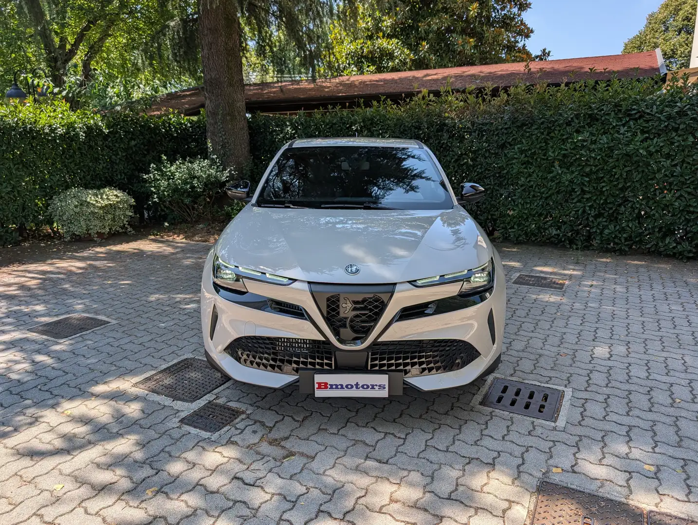 Alfa Romeo Junior 1.2 ibrida Speciale 145cv edct6 Wit - 2