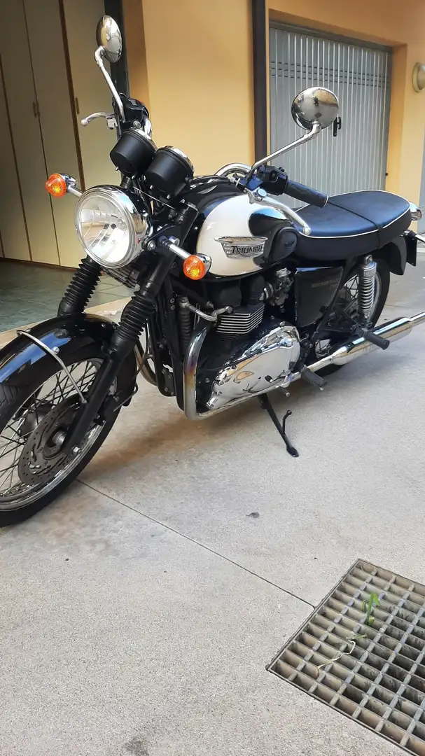 Triumph Bonneville T100 standard Nero - 1
