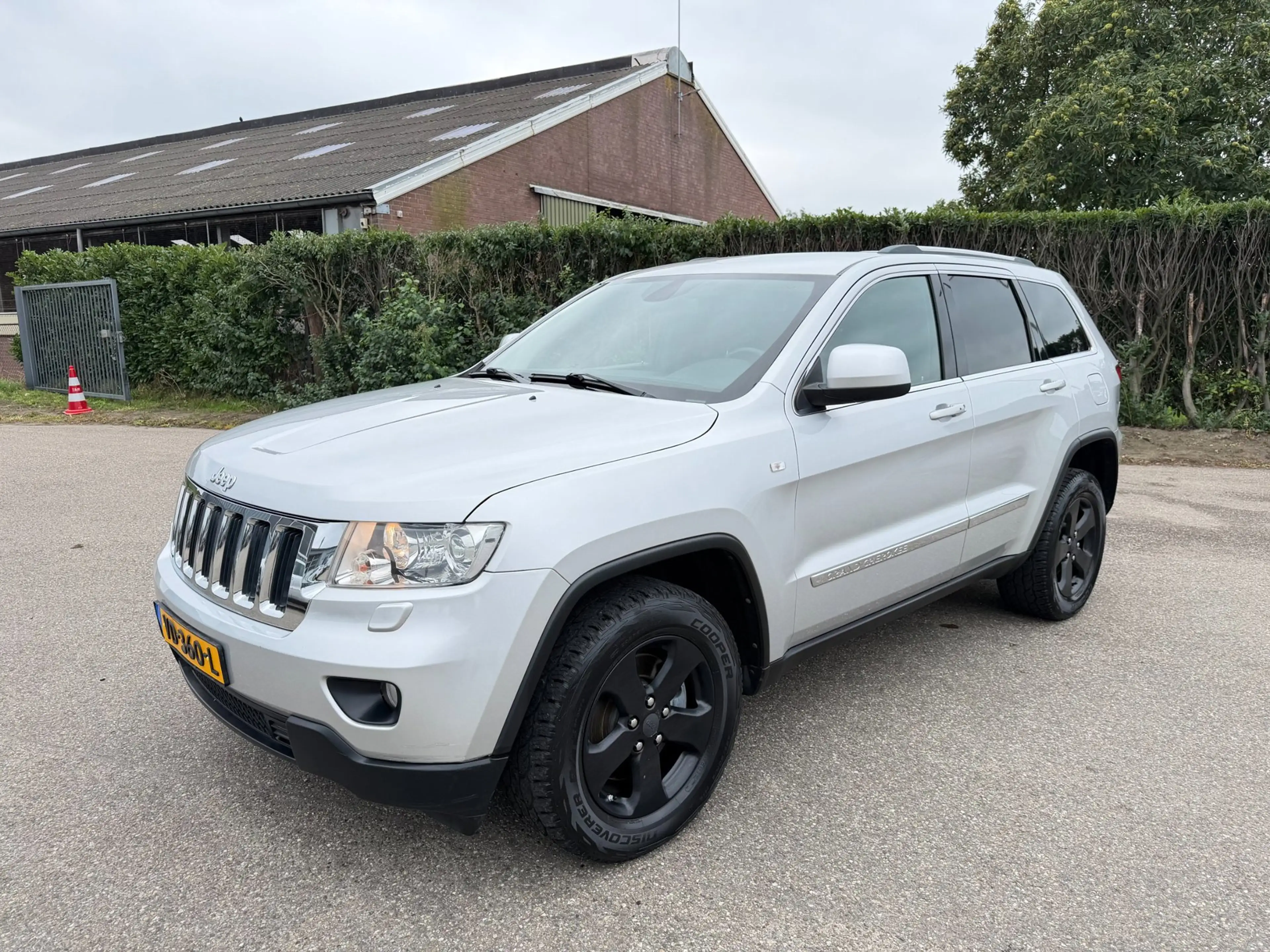 Jeep Grand Cherokee 3.0 CRD V6 AUT. LAREDO - APK 9/2027 — photo 2