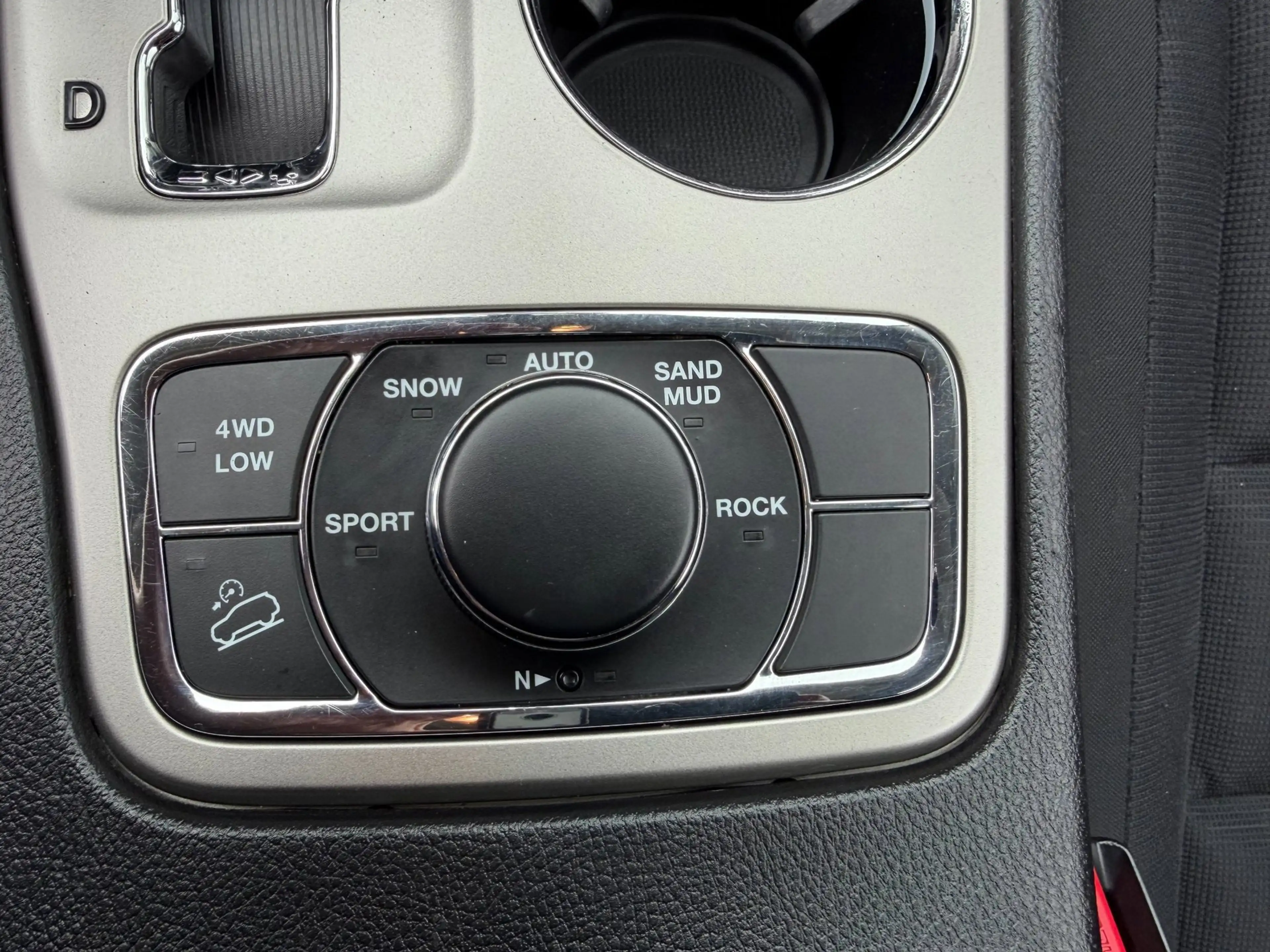 Jeep Grand Cherokee 3.0 CRD V6 AUT. LAREDO - APK 9/2027 — photo 14