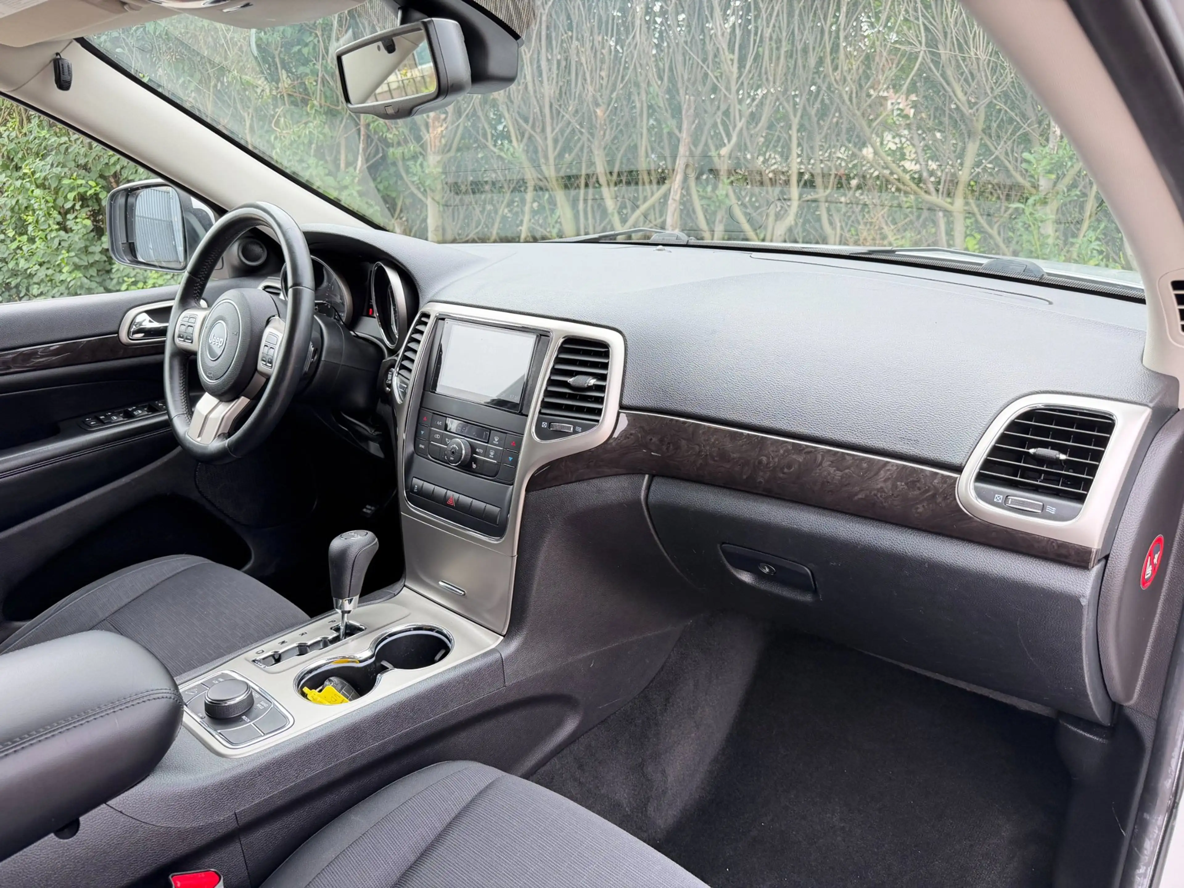 Jeep Grand Cherokee 3.0 CRD V6 AUT. LAREDO - APK 9/2027 — photo 8