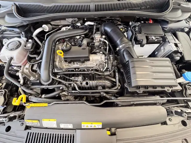 Volkswagen Polo view 14