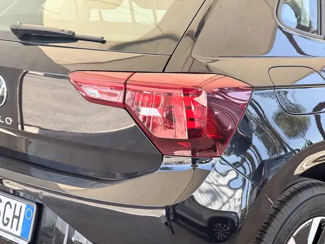 Volkswagen Polo view 18