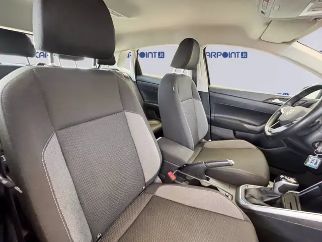 Volkswagen Polo view 9