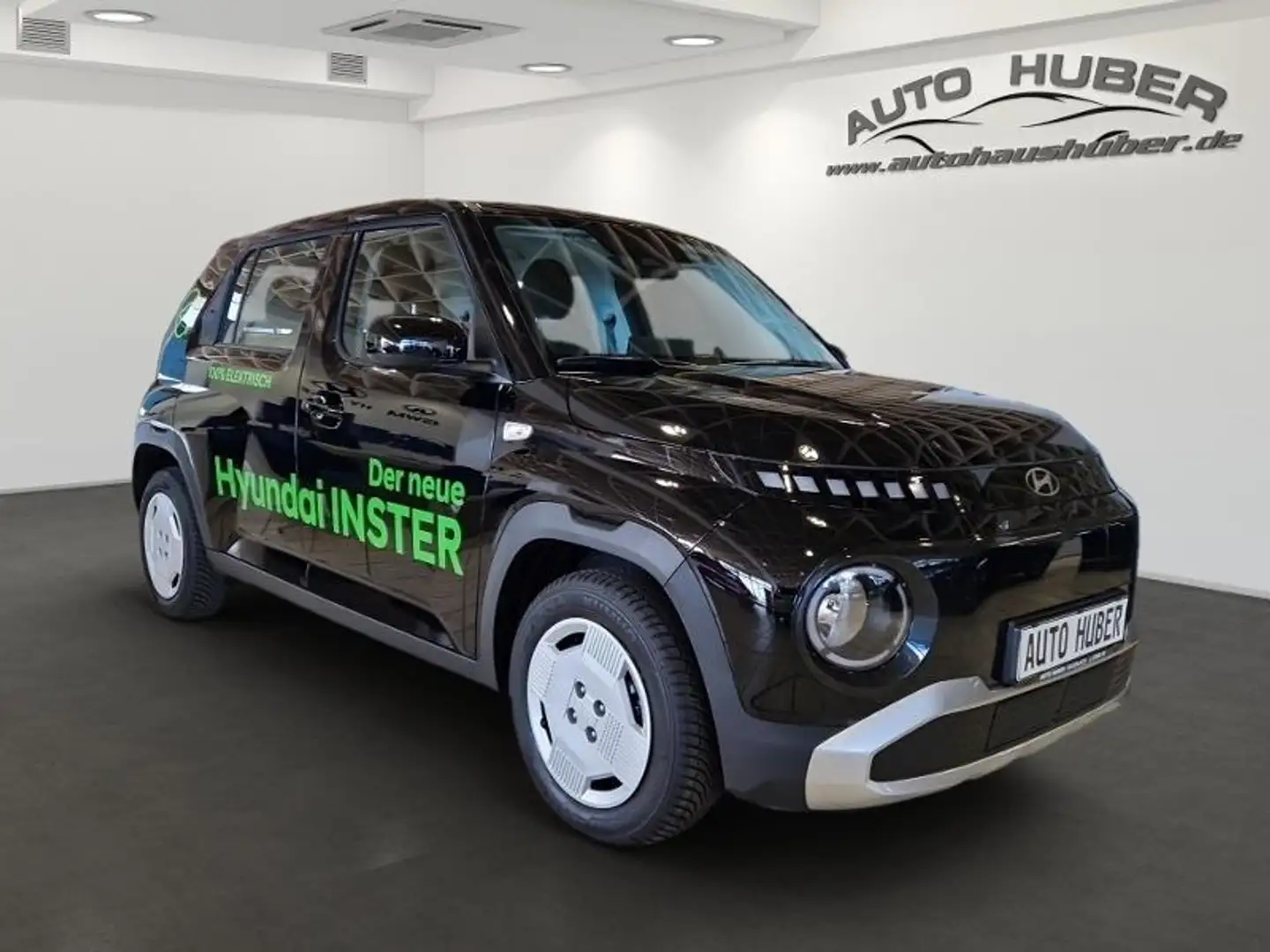 Hyundai MY25 49kWh 115PS Select Effizienz Paket Negru - 2