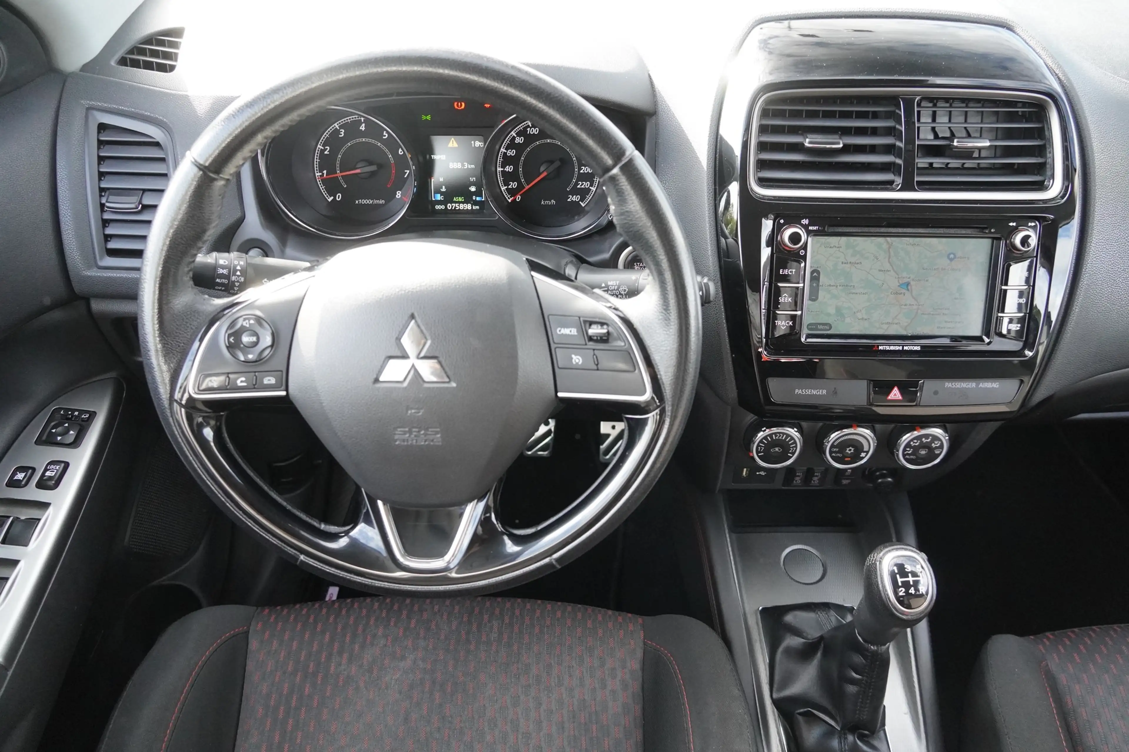 Mitsubishi ASX Edition + 1.6 Cleartec Xenon Navi Kamera DAB — photo 12