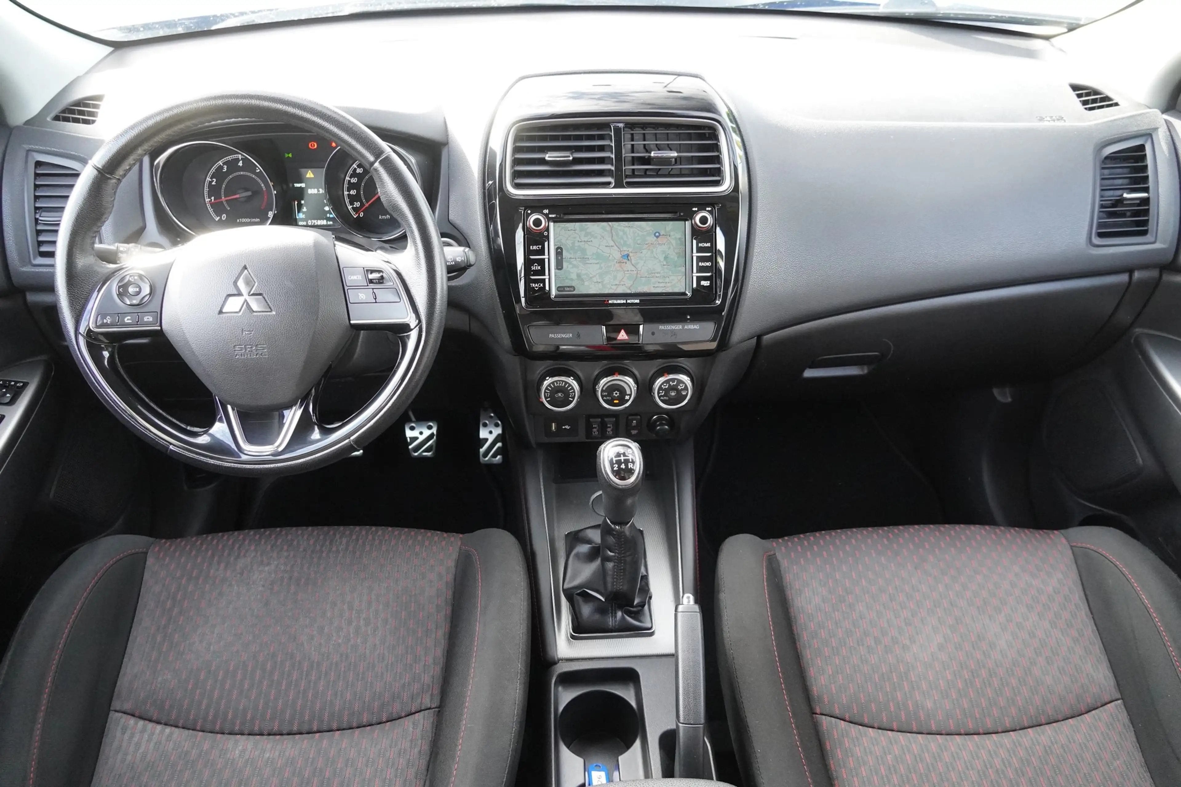 Mitsubishi ASX Edition + 1.6 Cleartec Xenon Navi Kamera DAB — photo 11
