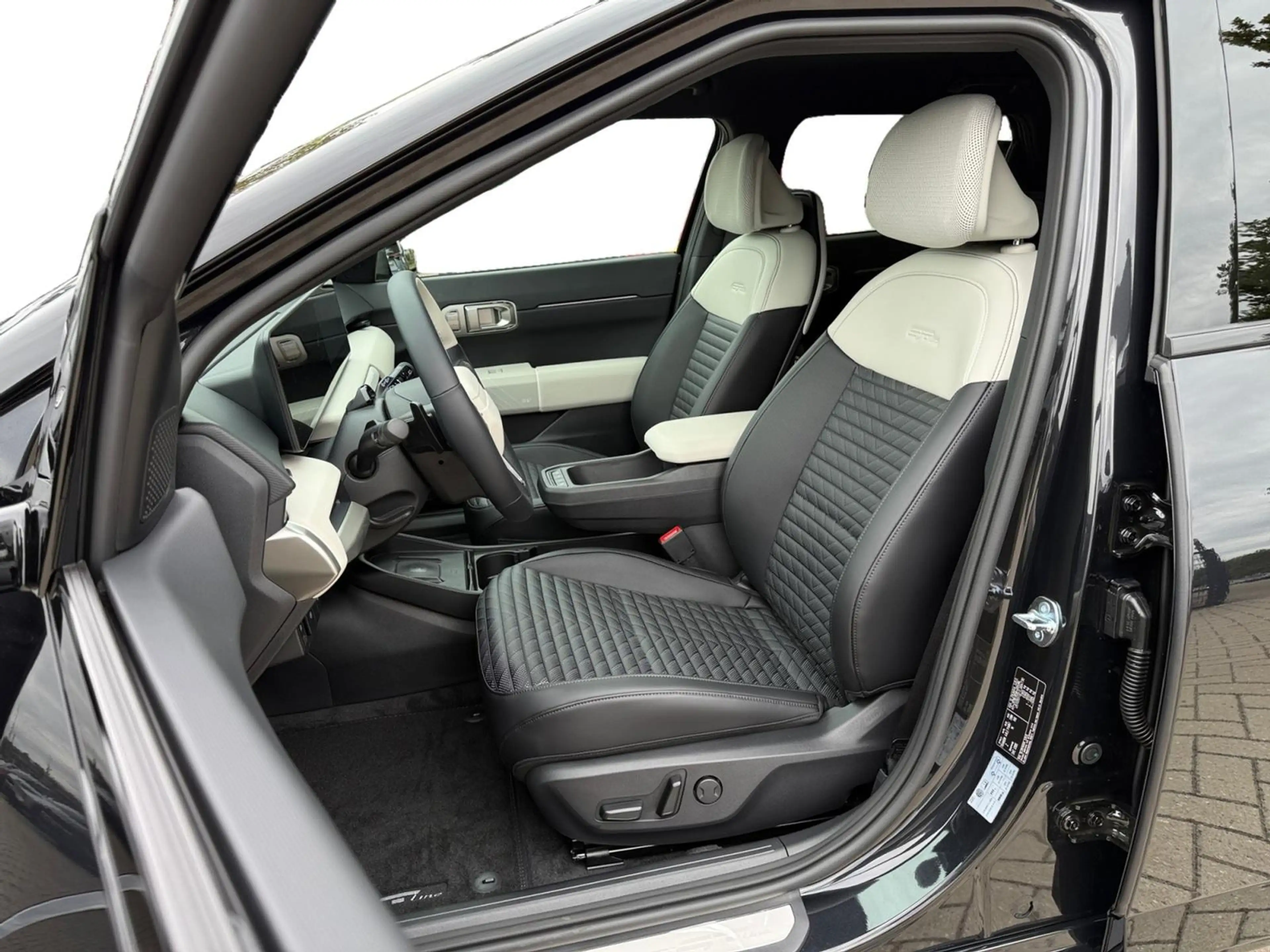 Kia EV4 GT-Line Business Edition 81.4 kWh I Leder I Carpla — photo 11