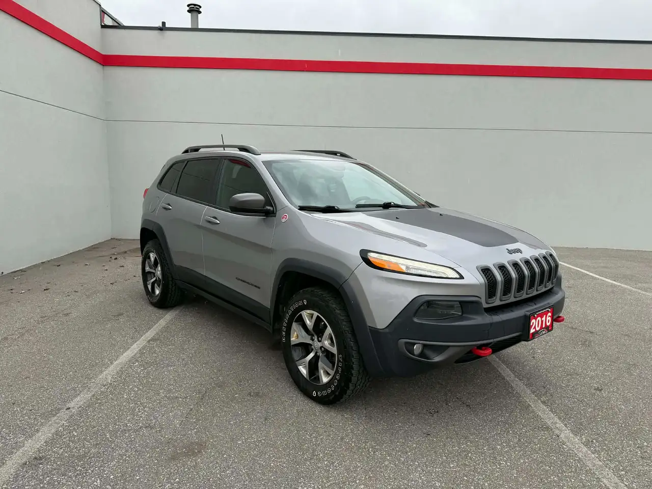 Jeep Cherokee снимка Jeep Cherokee