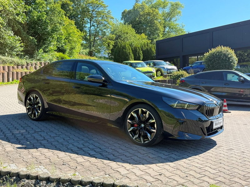 BMW 540 d xDr.M Sport PRO AutobahnAss.PanoD.Standh21" — photo 4