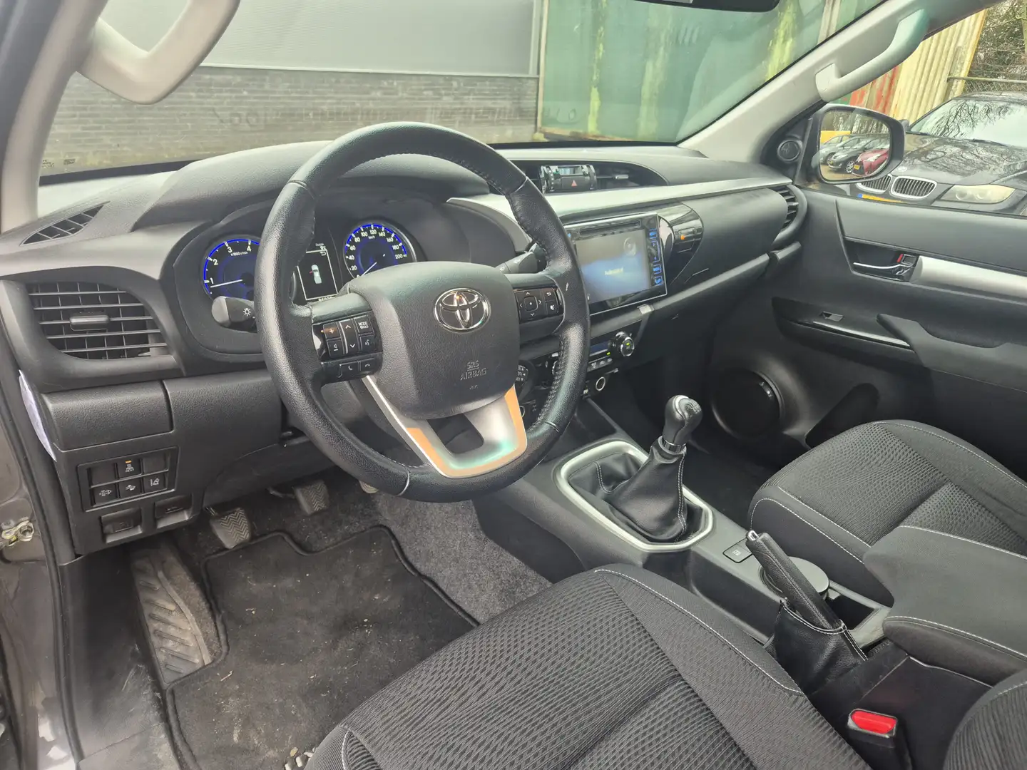 Toyota Hilux 2.4 D-4D-F Xtra Cab Challenger Gris - 2