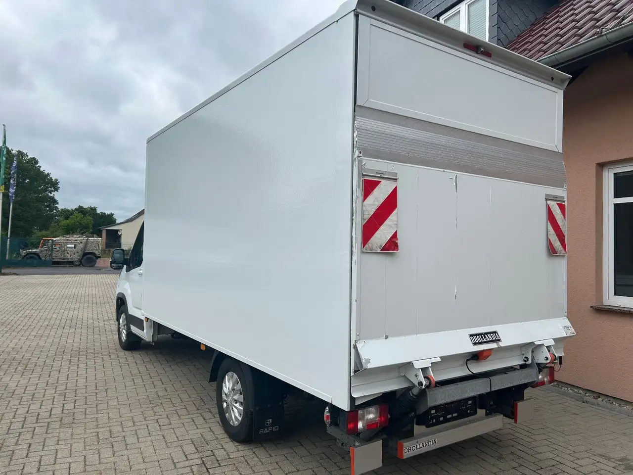 Maxus Deliver 9 2023