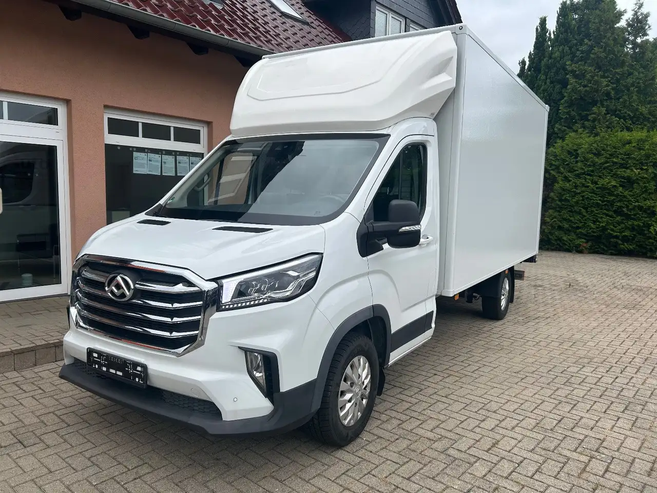 Maxus Deliver 9 2023