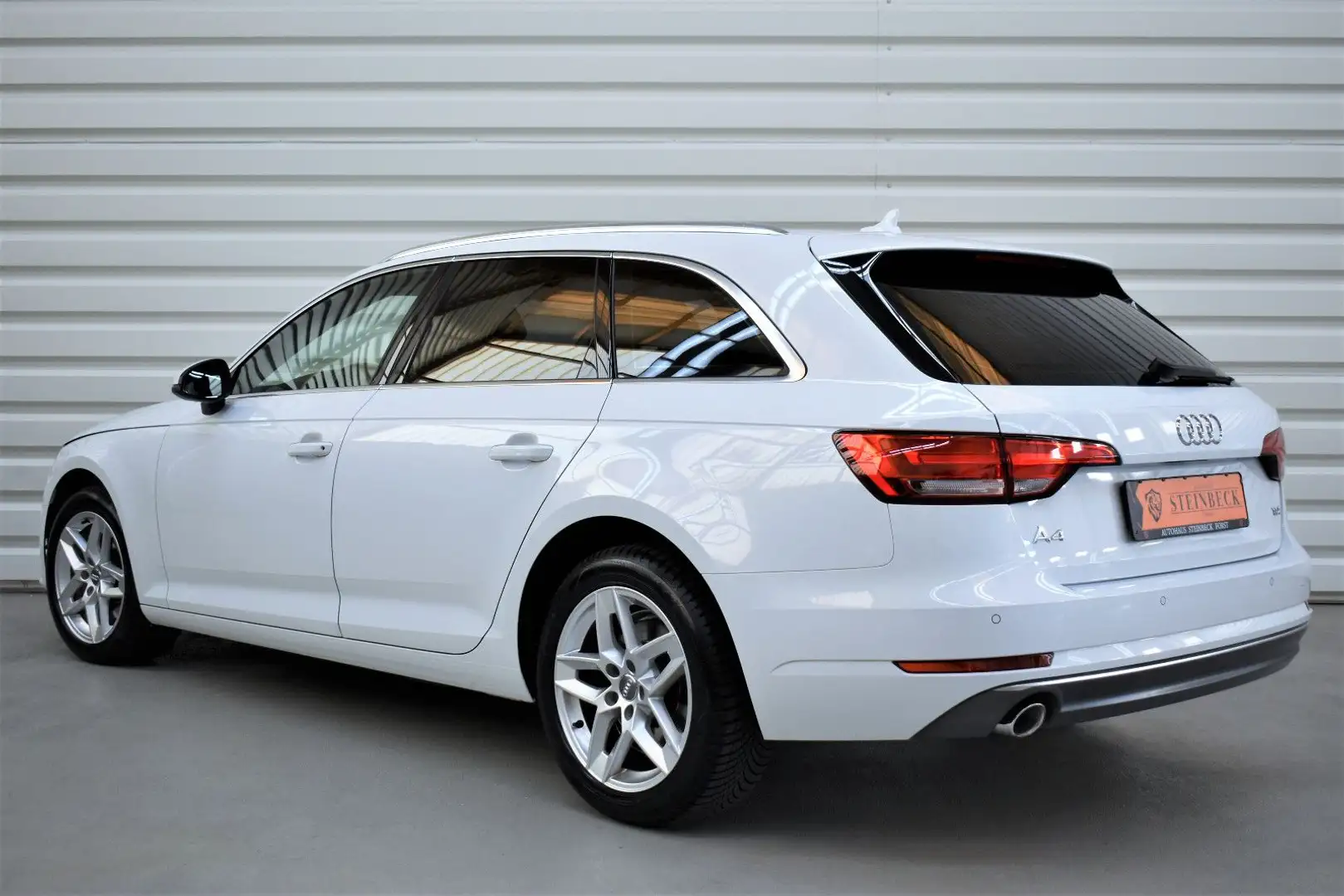 Audi A4 Avant sport+Keyless+Navi+Bi-Xenon+Automatik Bianco - 2