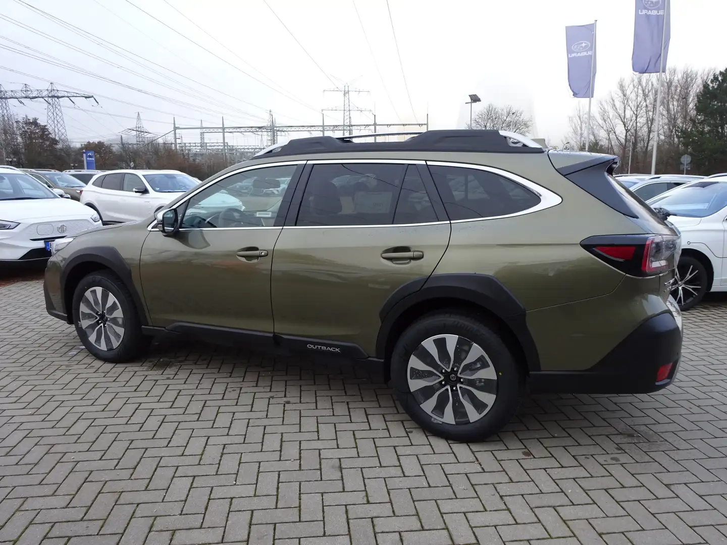 Subaru OUTBACK 2.5i Platinum 2025 Modell Zöld - 2