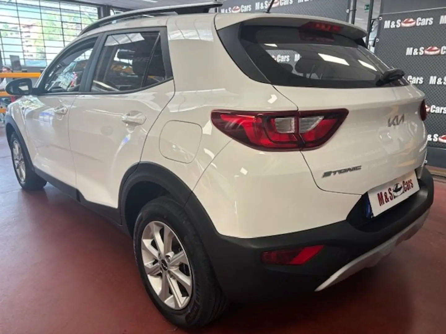 Kia Stonic 1.2 dpi BENZINA Urban 84cv - TAGLIANDATA! Blanc - 2