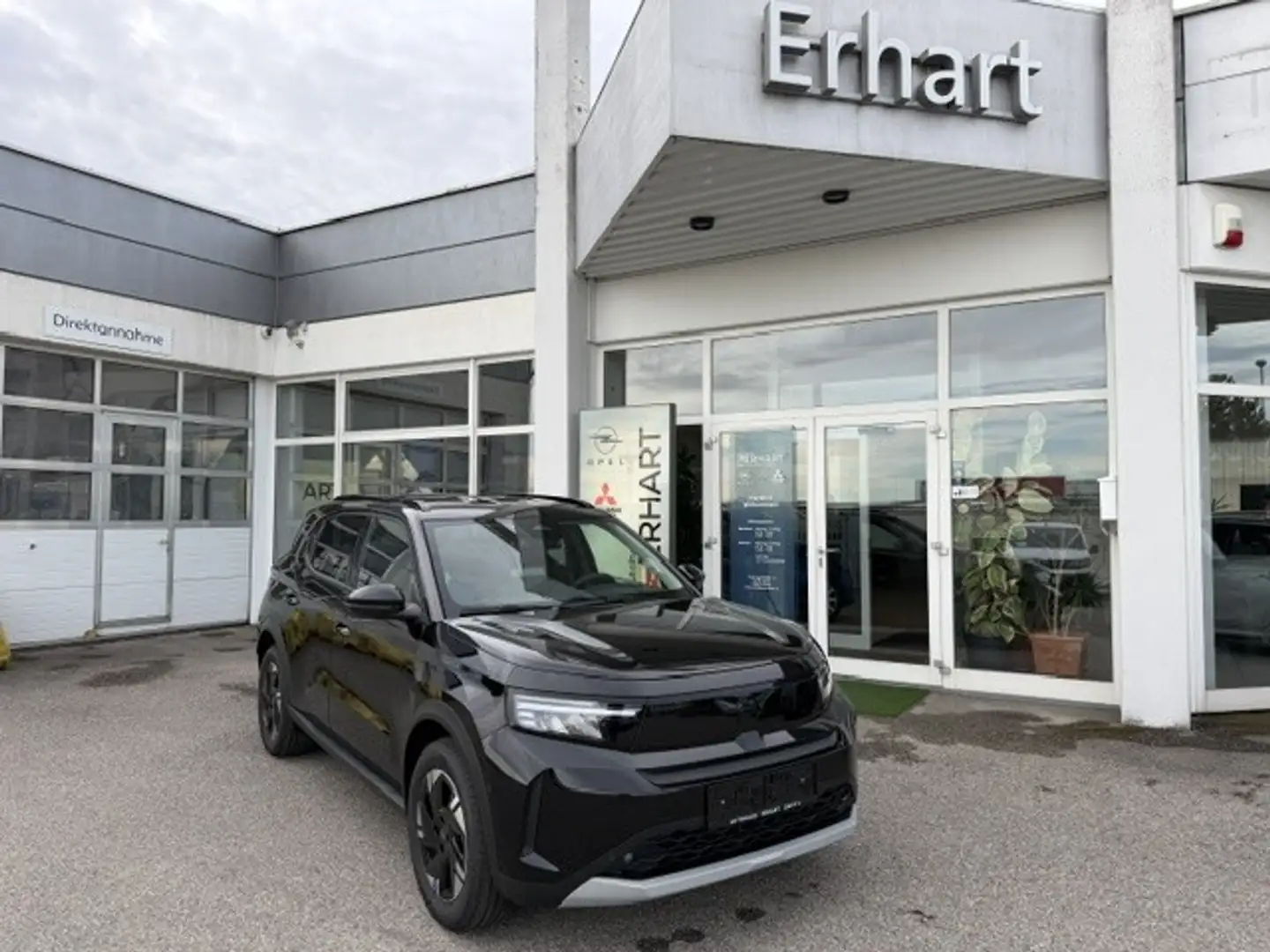 Opel Frontera Elektro 54kWh Ultimate Schwarz - 1