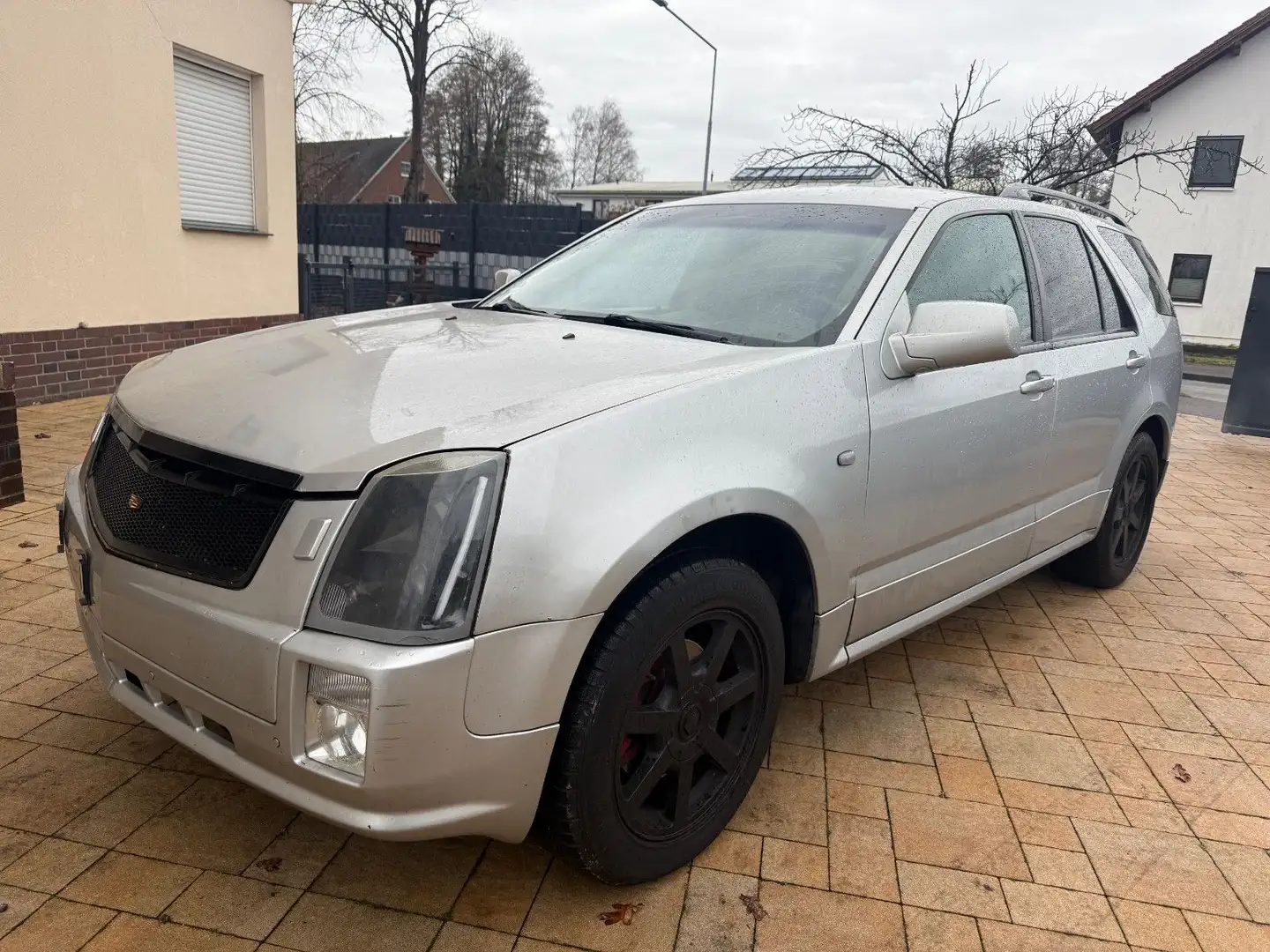 Cadillac SRX V8 AWD Sport Luxury+LPG Gas+Leder+7 Sitze+ Silber - 1