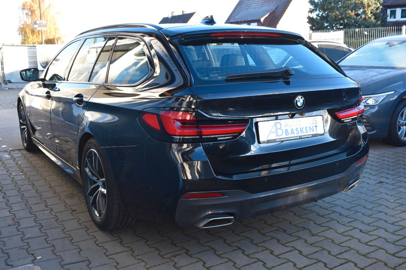 BMW 520 d Touring M SPORT*HEAD-UP*LED*LEDER*SHZ*PDC — photo 4