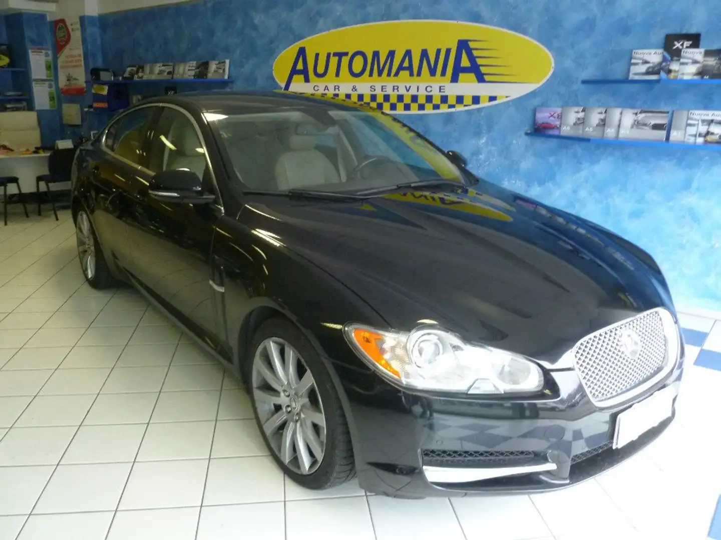 Jaguar XF 3.0 DS V6 Premium Luxury - MACCHINA NON MARCIANTE Nero - 1