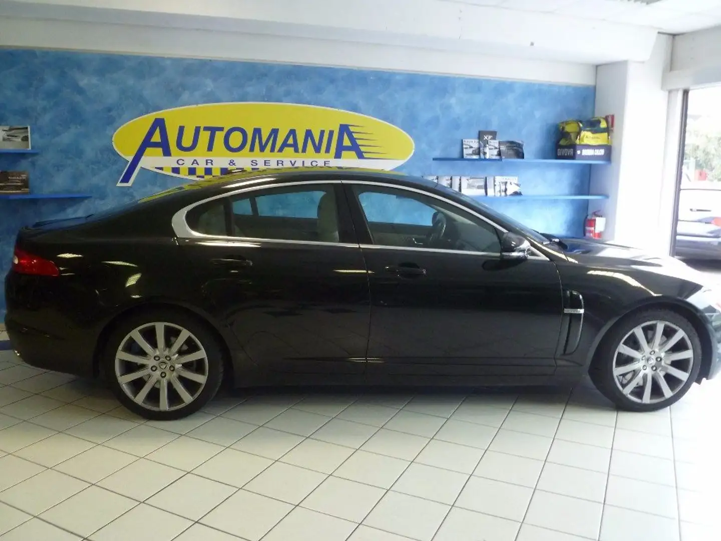 Jaguar XF 3.0 DS V6 Premium Luxury - MACCHINA NON MARCIANTE Nero - 2
