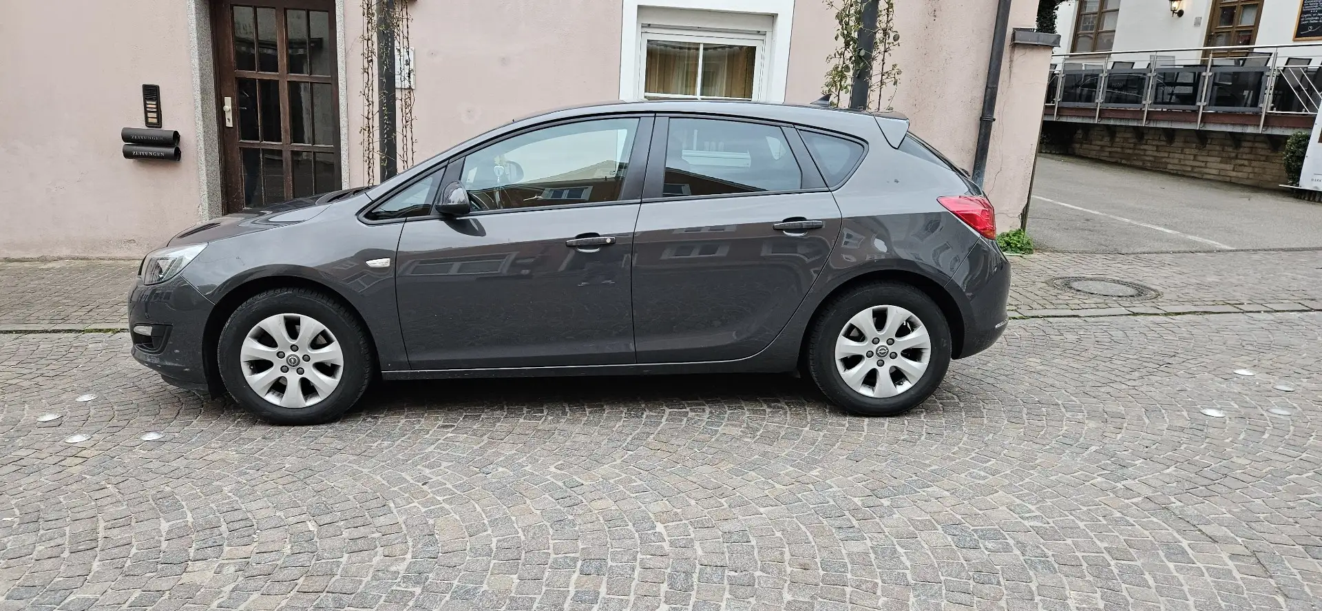 Opel Astra Style Grau - 1