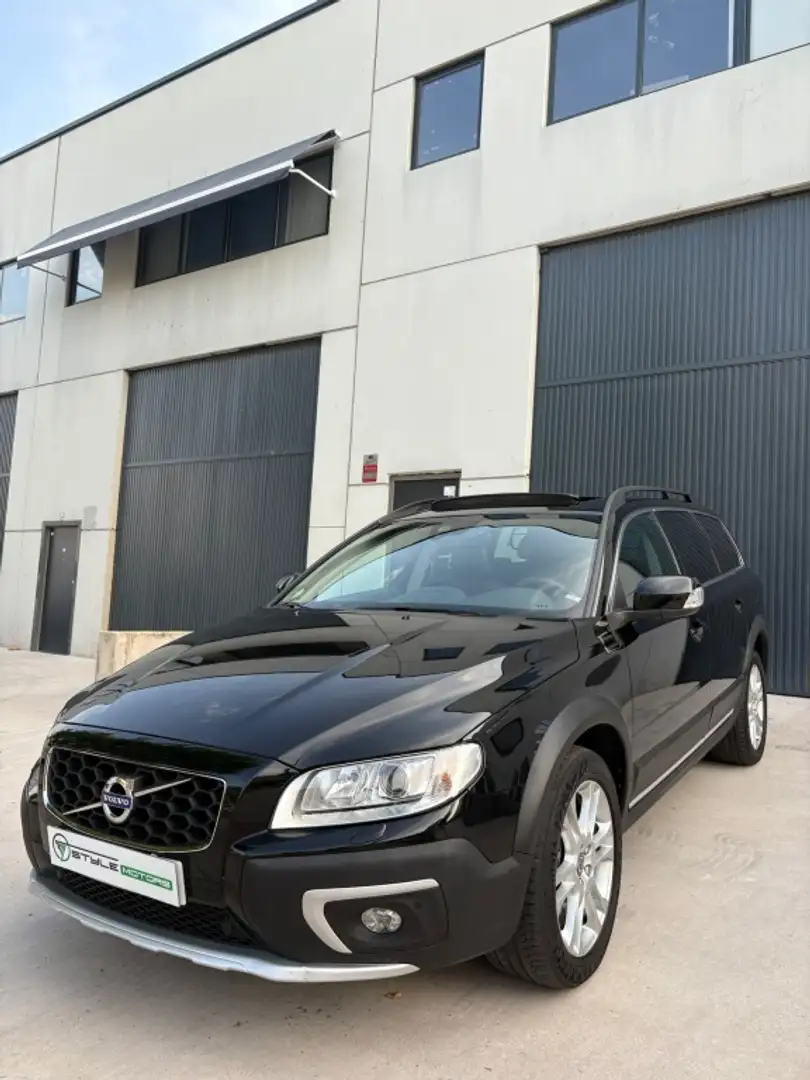 Volvo XC70 D4 Summum AWD Aut. 181 Negro - 1