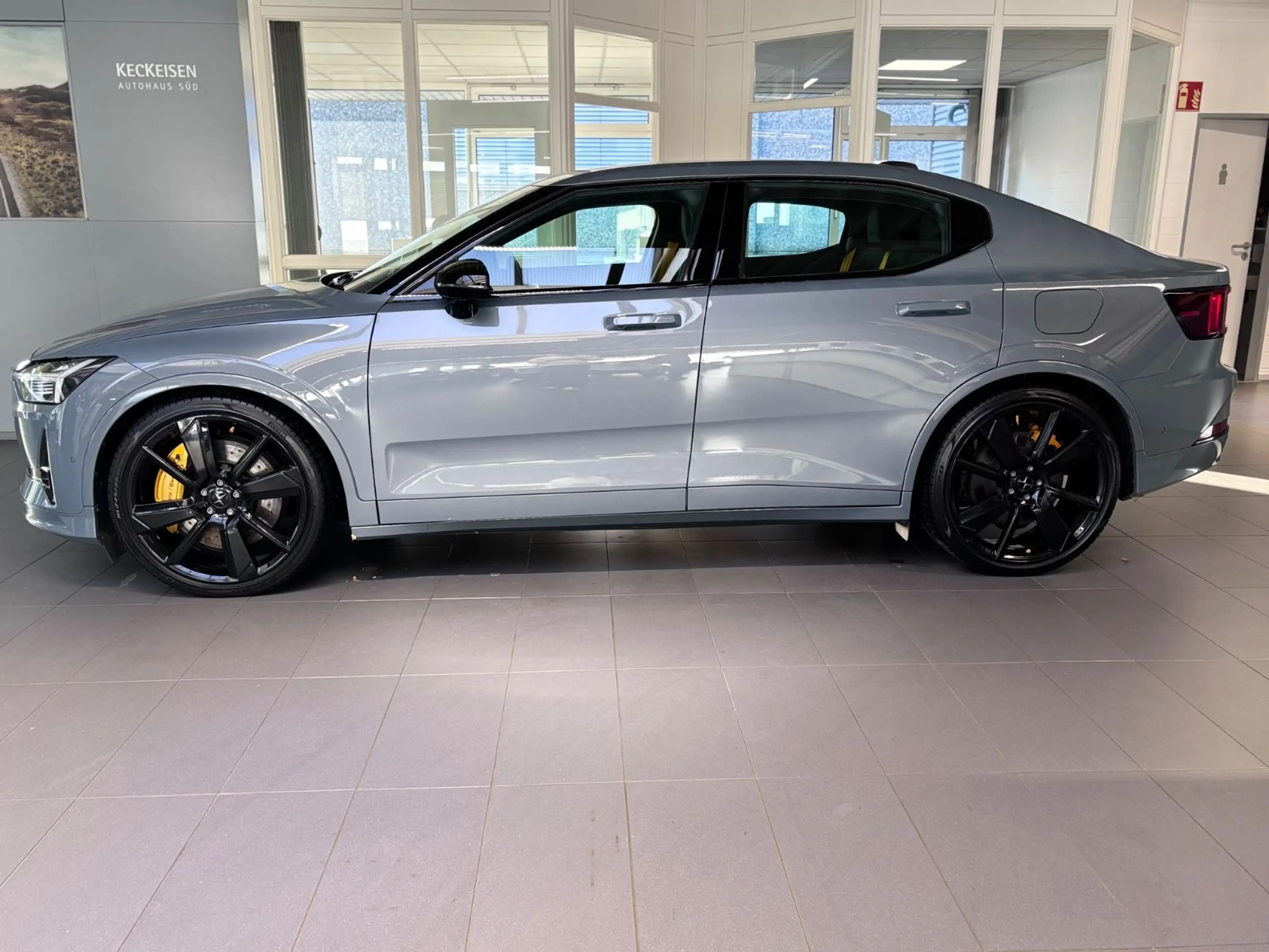 Polestar 2 Long Range Dual BST Edition 270 — photo 9