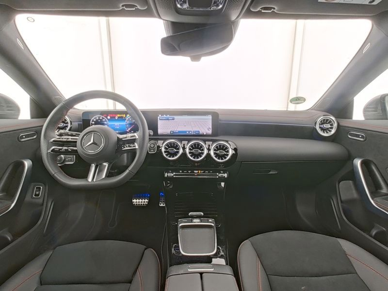 Mercedes-Benz CLA 180 AMG Line Adv Plus Winter Kamera LED — photo 6