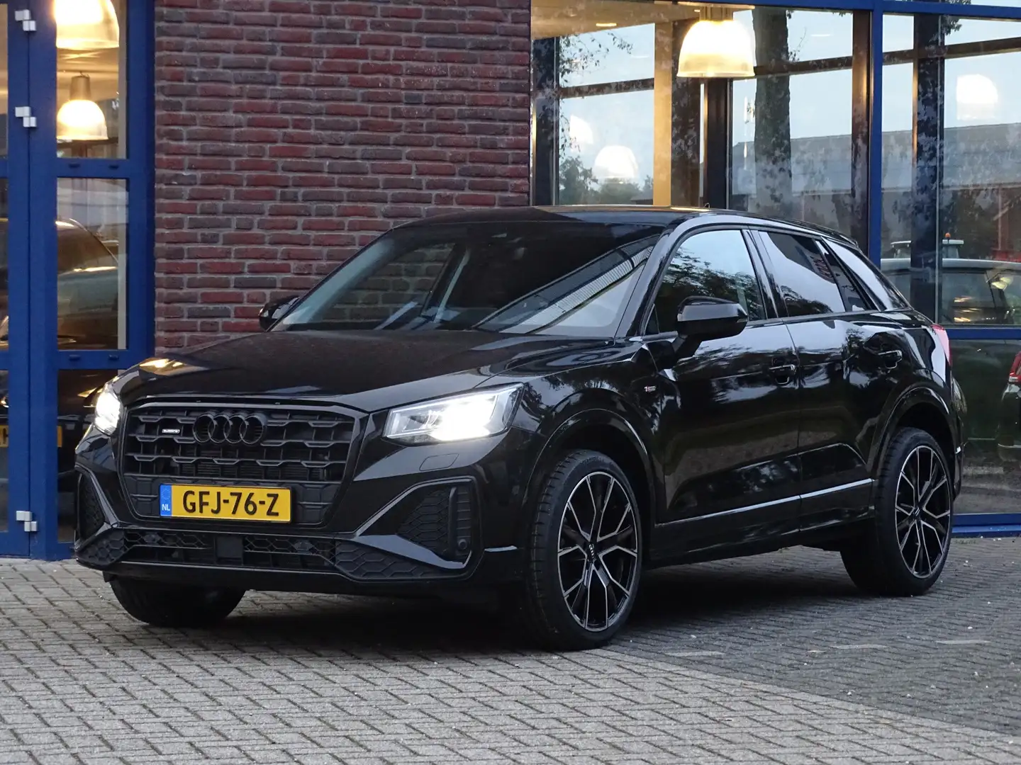 Audi Q2 QUATTRO 2.0 191 pk S line Noir - 1