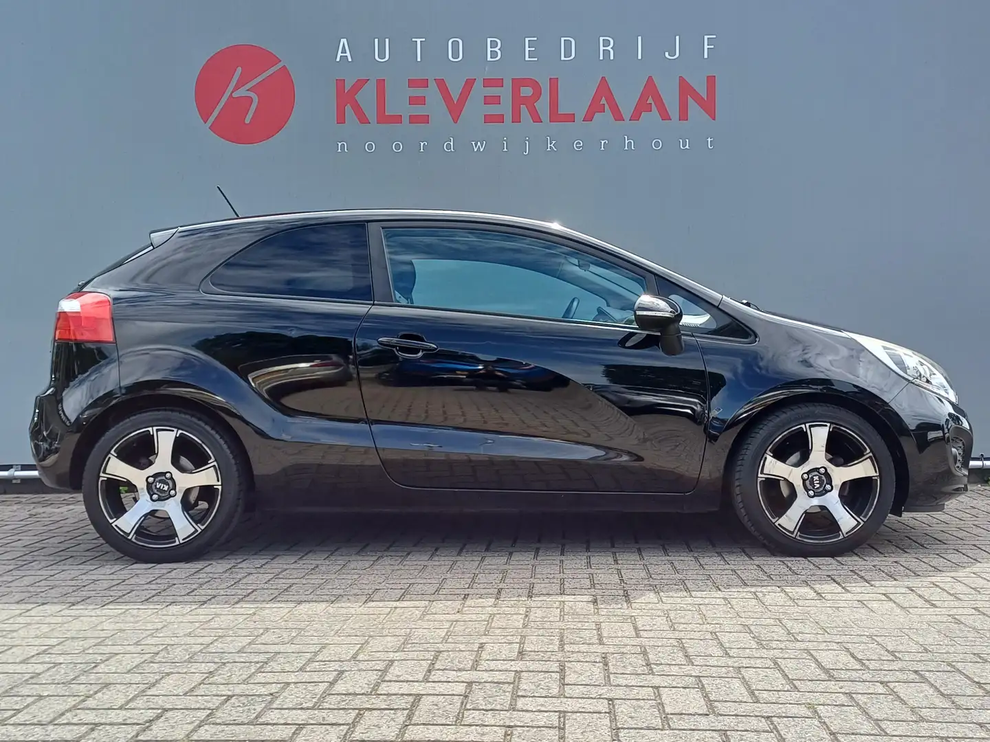 Kia Rio 1.2 CVVT Super Pack | BLUETOOTH | AIRCO | CRUISECO Noir - 2