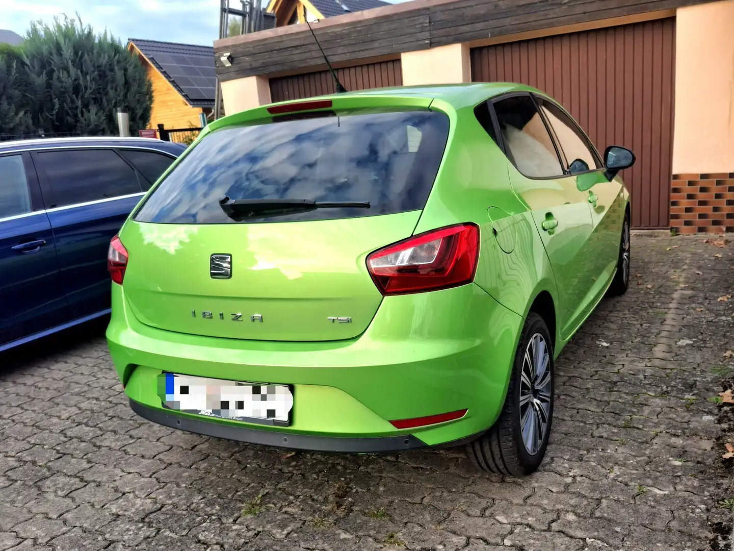 SEAT Ibiza Connect 1.0 TSI Xenon Alu LED Sitzheizung Klima Grün - 2