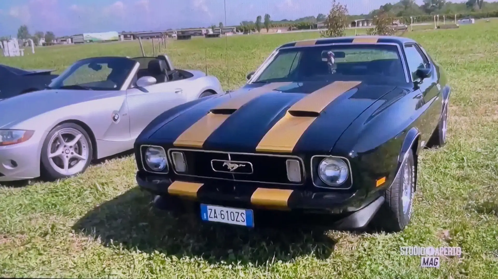 Ford Mustang Grandè Czarny - 1